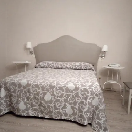 Hotell Stipino 2*
