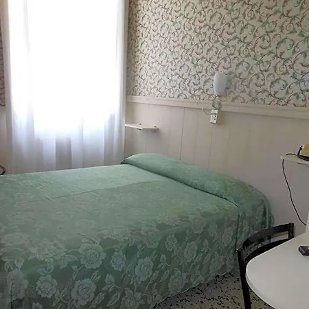 Stipino ルッカ
