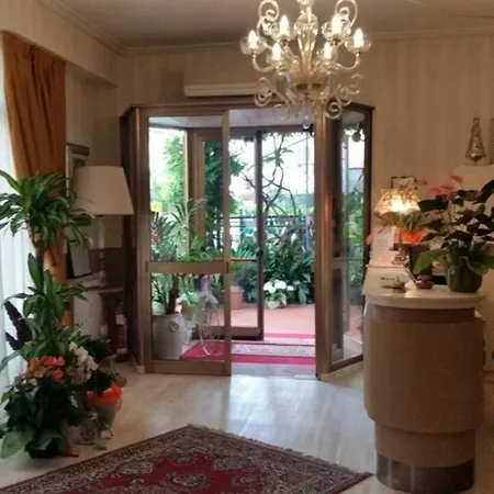 Stipino Hotel 2*