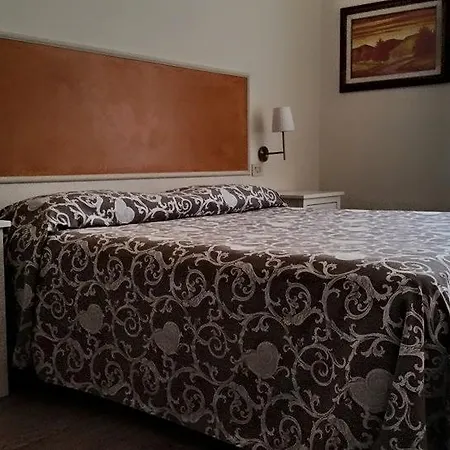 Stipino Hotel 2*